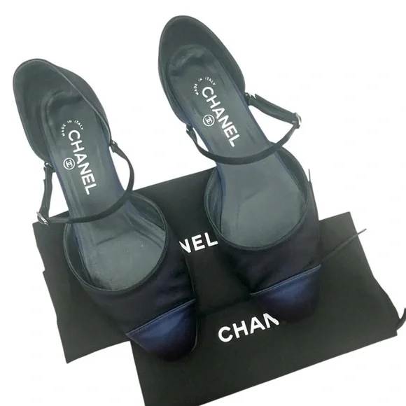 CHANEL Navy Satin Cap Toe Ankle Strap CC Flats 38.5EU - Picture 15 of 16